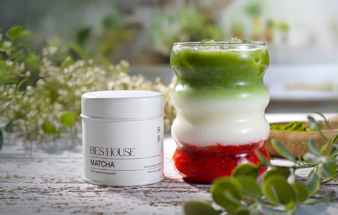 El matcha de fresa en capas que vas a querer